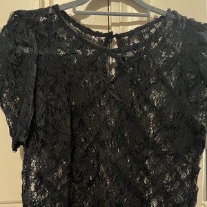 Iris - Small S - Black Lace Short Sleeve Top
